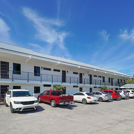 Anna Maria Beach Resort Holmes Beach Esterno foto